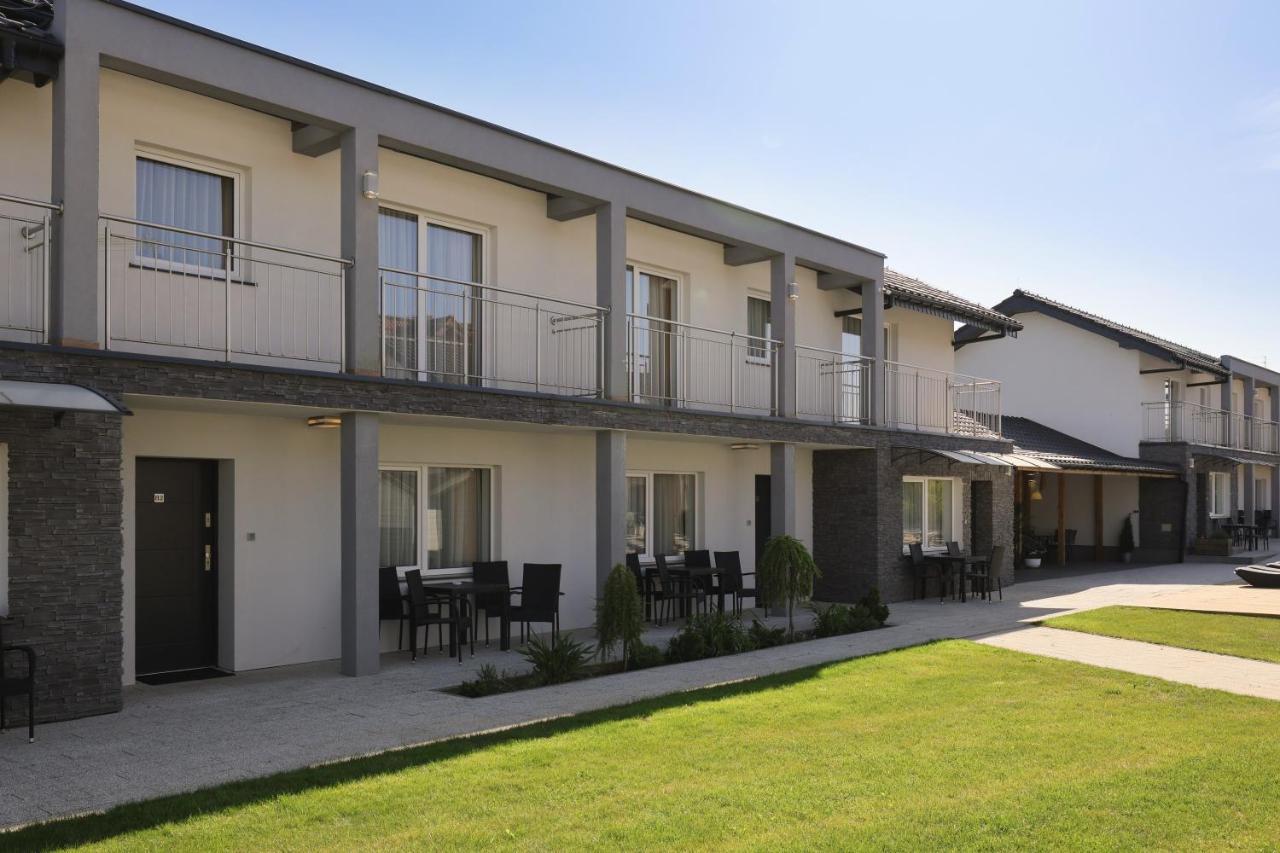 Seo2 Rewal - Apartamenty Z Osobnym Wejsciem, Grzany Basen, Darmowe Sauny, Parking, Grill, Wifi Экстерьер фото