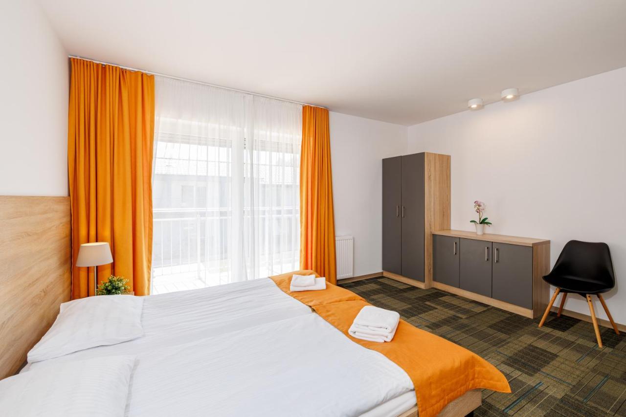 Seo2 Rewal - Apartamenty Z Osobnym Wejsciem, Grzany Basen, Darmowe Sauny, Parking, Grill, Wifi Экстерьер фото